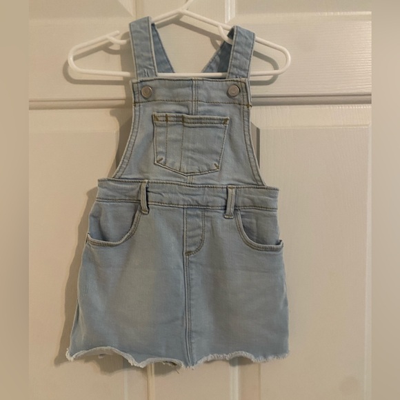 Old Navy light wash denim overall dress-size 2T- very lightly worn - Picture 1 of 9